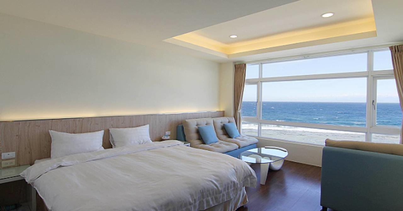 Bed and Breakfast 綠島 綠堤濱海旅店 Lyudao Esterno foto